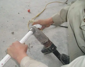 滨江漏水维修电话